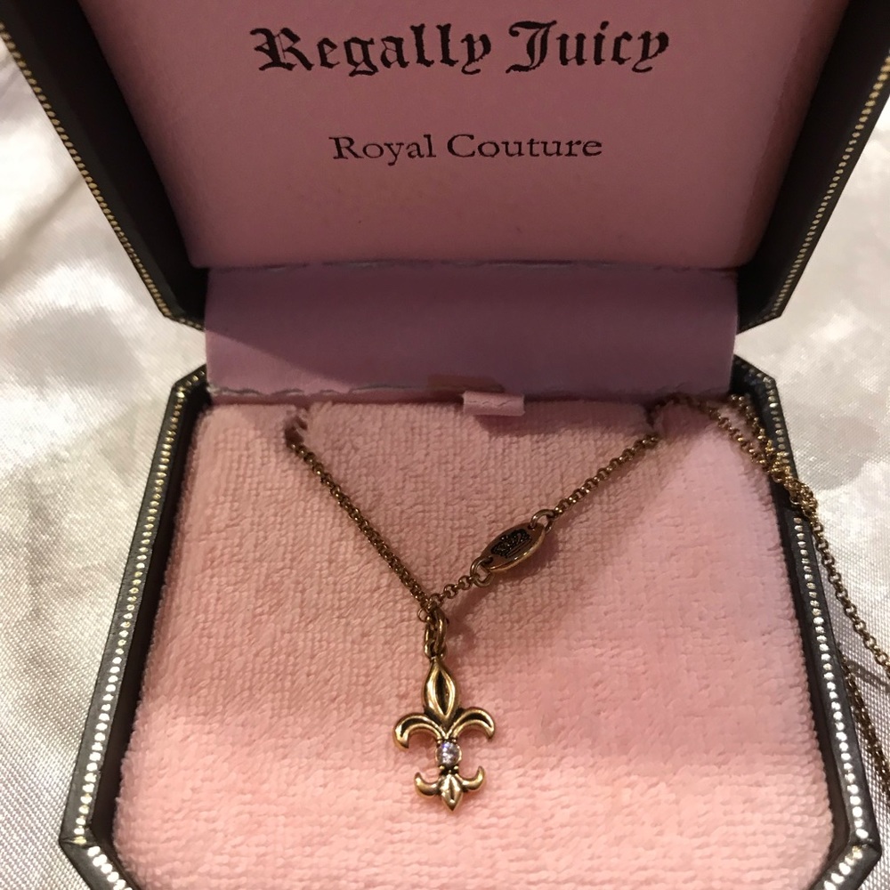 Juicy couture necklace